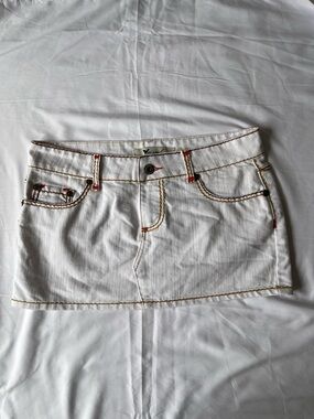 White Denim Mini Skirt with Contrast Stitching